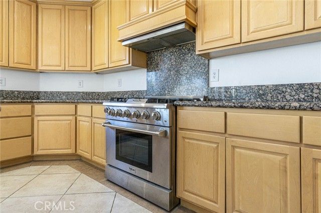 16245 Ridge View Drive, Apple Valley, CA 92307