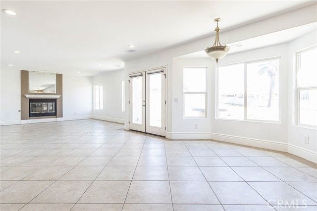 16245 Ridge View Drive, Apple Valley, CA 92307