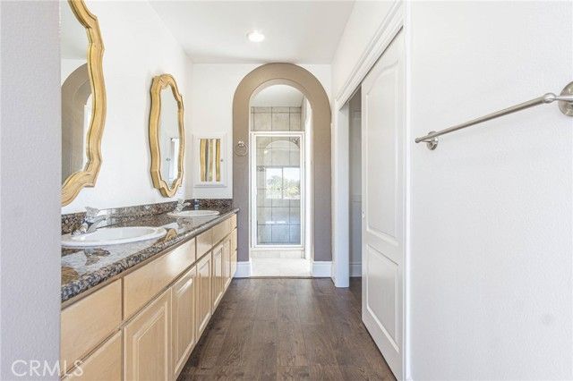 16245 Ridge View Drive, Apple Valley, CA 92307