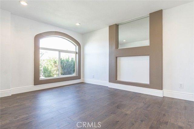 16245 Ridge View Drive, Apple Valley, CA 92307