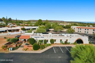 86 W Esperanza Boulevard, Green Valley, AZ 85614