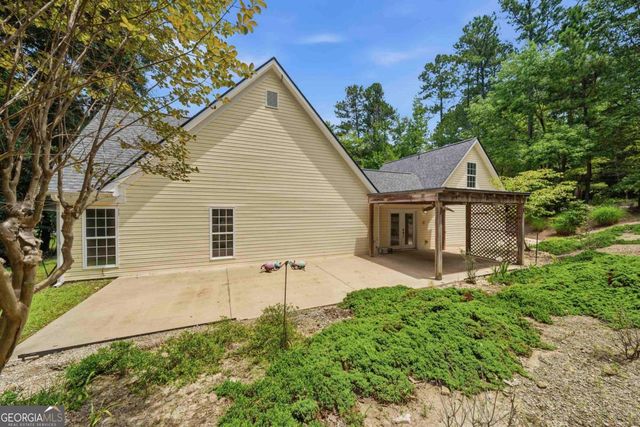 280 E Riverbend Drive, Eatonton, GA 31024