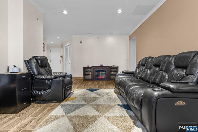 326 Prospect Avenue 1A, Hackensack, NJ 07601