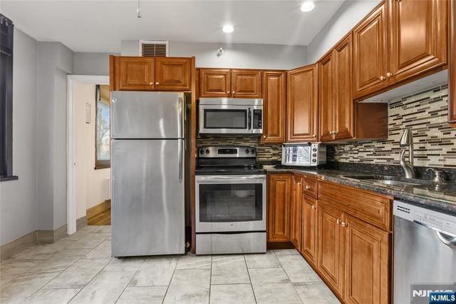 326 Prospect Avenue 1A, Hackensack, NJ 07601