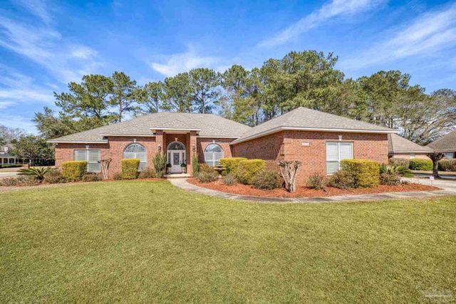 5674 English Turn Dr, Pace, FL 32571