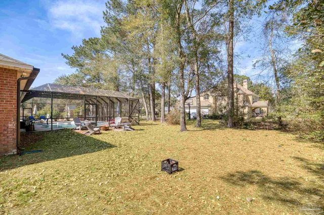 5674 English Turn Dr, Pace, FL 32571