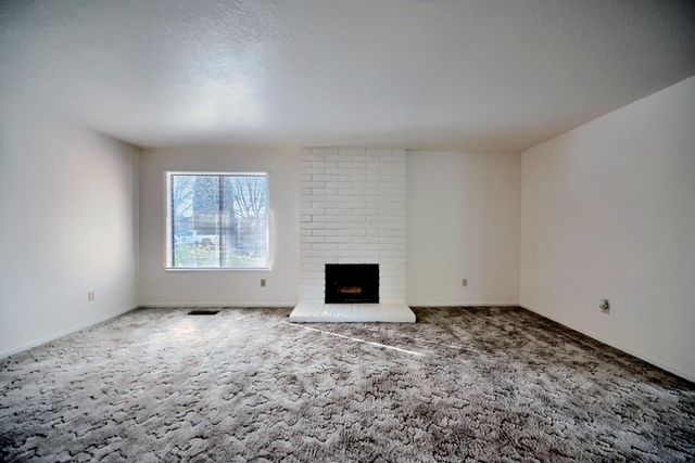 3704 Corte Madera Ave, Modesto, CA 95356