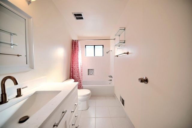 3704 Corte Madera Ave, Modesto, CA 95356