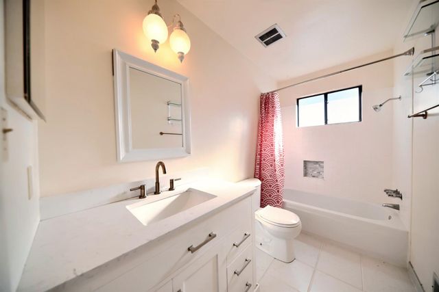 3704 Corte Madera Ave, Modesto, CA 95356