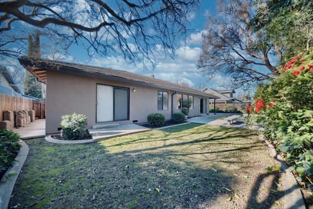 3704 Corte Madera Ave, Modesto, CA 95356