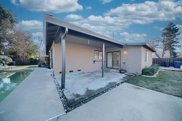 3704 Corte Madera Ave, Modesto, CA 95356