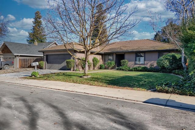 3704 Corte Madera Ave, Modesto, CA 95356