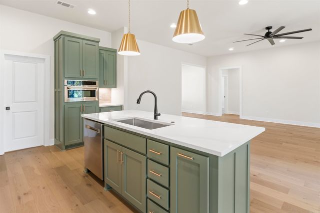 265 Middleton Place Drive, Benton, AR 72019