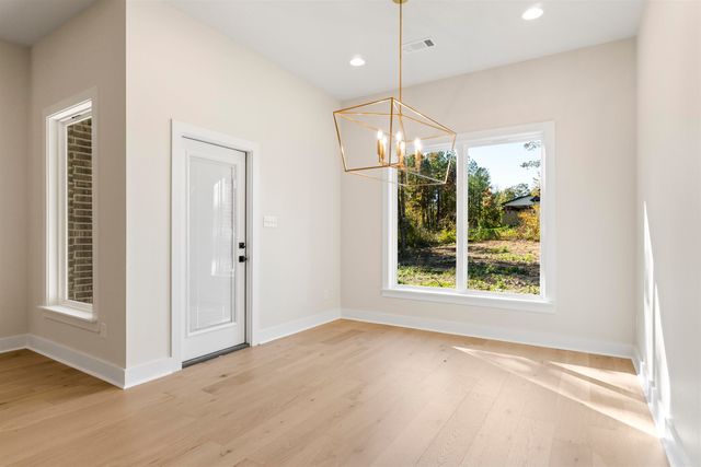 265 Middleton Place Drive, Benton, AR 72019