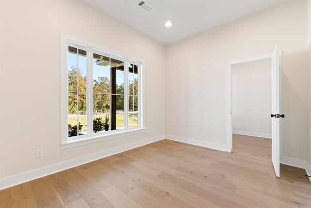 265 Middleton Place Drive, Benton, AR 72019