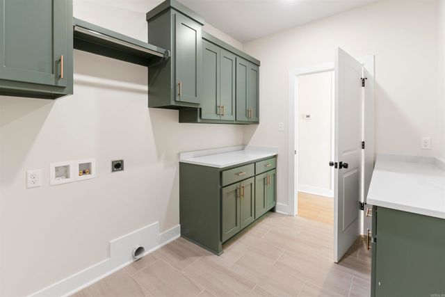 265 Middleton Place Drive, Benton, AR 72019