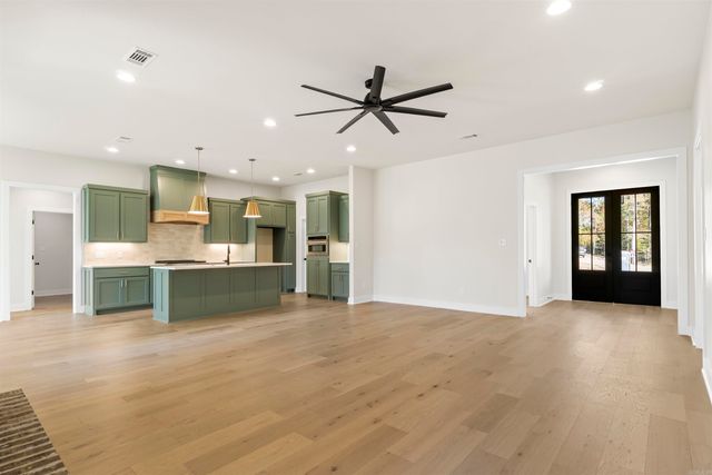 265 Middleton Place Drive, Benton, AR 72019