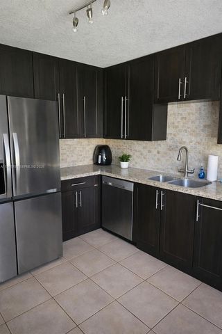 7509 SW 26th Ct 5, Davie, FL 33314