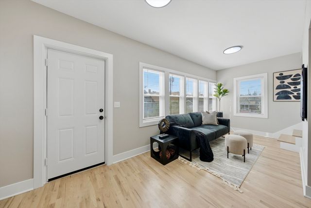10546 S Avenue J, Chicago, IL 60617