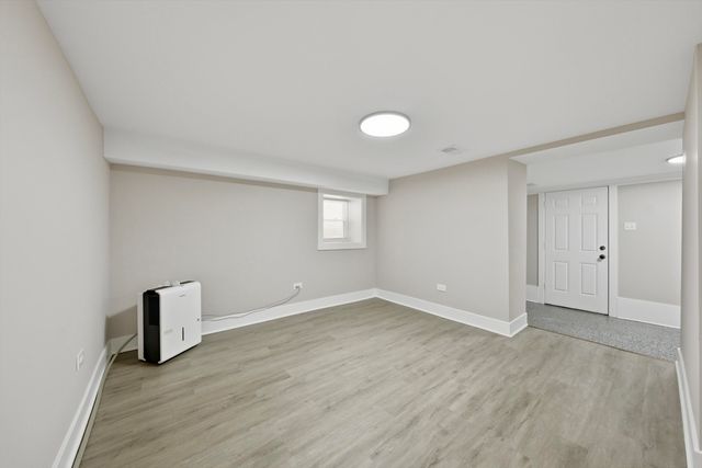 10546 S Avenue J, Chicago, IL 60617