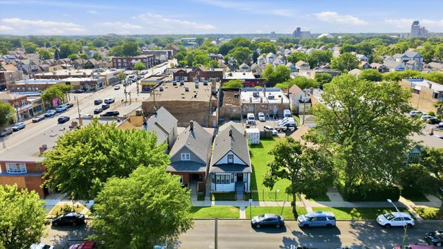 10546 S Avenue J, Chicago, IL 60617