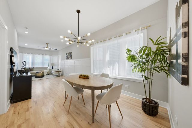 10546 S Avenue J, Chicago, IL 60617