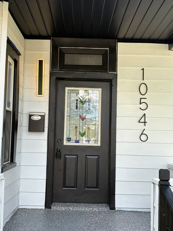 10546 S Avenue J, Chicago, IL 60617 — photo 2