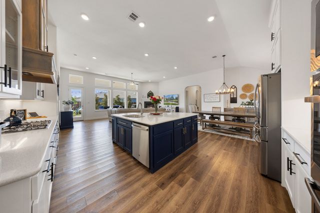 9512 Austin Street, Rowlett, TX 75089