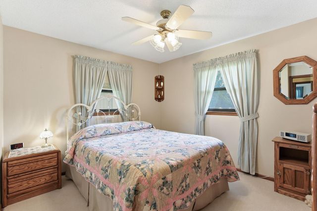 300 Edith Drive, West Saint Paul, MN 55118