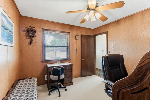 300 Edith Drive, West Saint Paul, MN 55118