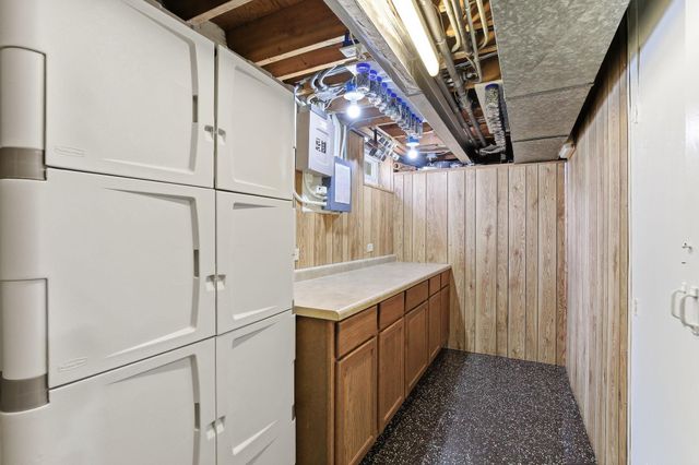 300 Edith Drive, West Saint Paul, MN 55118