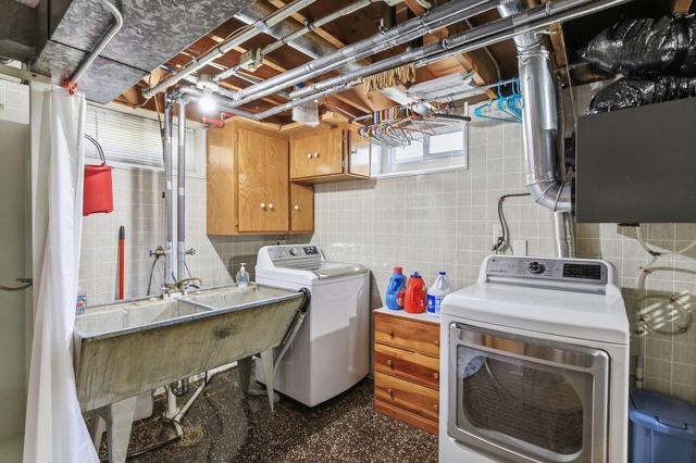 300 Edith Drive, West Saint Paul, MN 55118