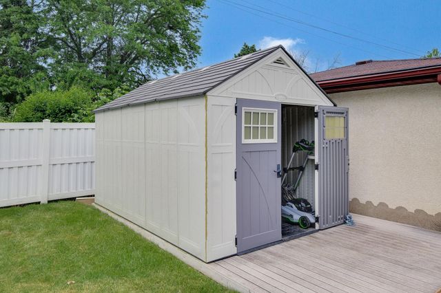 300 Edith Drive, West Saint Paul, MN 55118