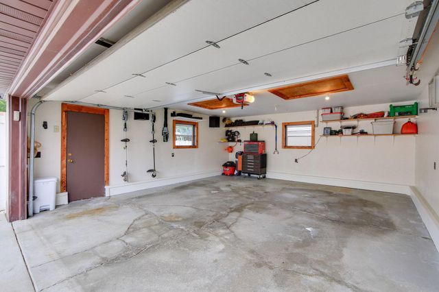 300 Edith Drive, West Saint Paul, MN 55118