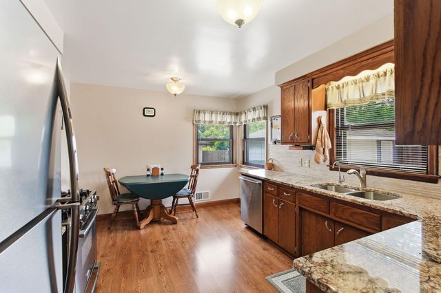 300 Edith Drive, West Saint Paul, MN 55118