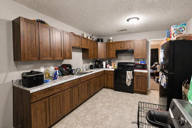 2301 & 2303 Brown St, Little Rock, AR 72204