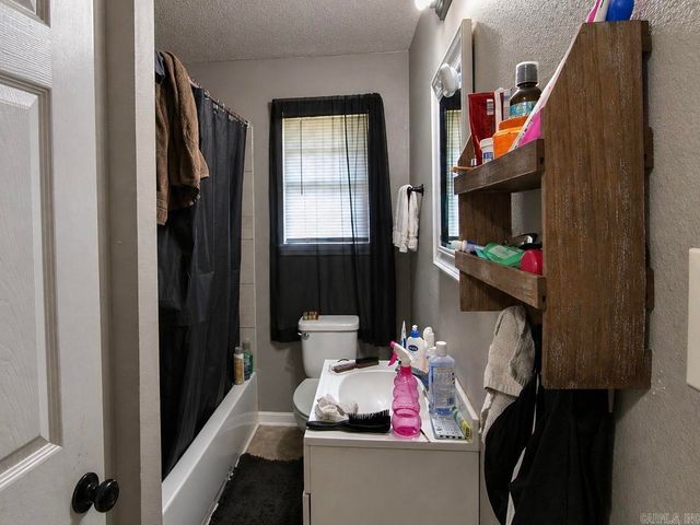 2301 & 2303 Brown St, Little Rock, AR 72204