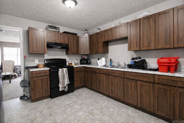 2301 & 2303 Brown St, Little Rock, AR 72204