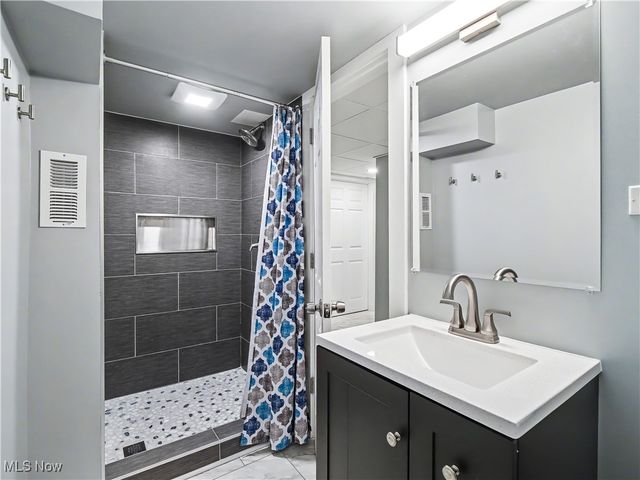 3640 Hetzel Drive, Parma, OH 44134