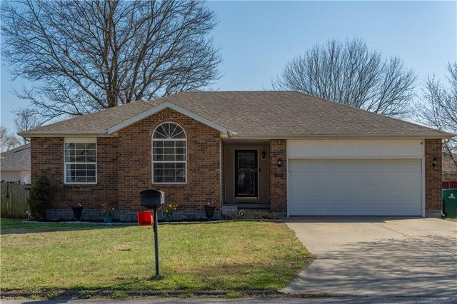 513 Kennedy Street, Frontenac, KS 66763