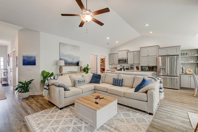 511 Grain Field Dr., Georgetown, SC 29440