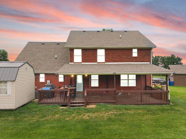 810 Pau Ferro Court, Berea, KY 40403