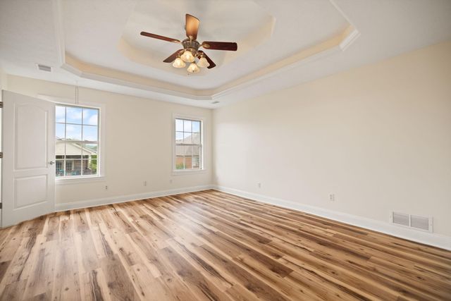 810 Pau Ferro Court, Berea, KY 40403