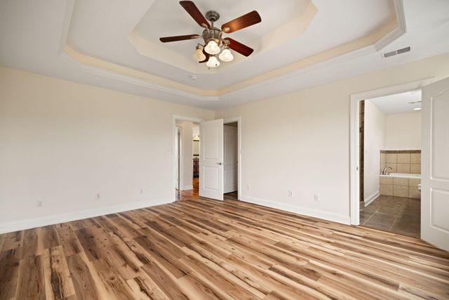 810 Pau Ferro Court, Berea, KY 40403
