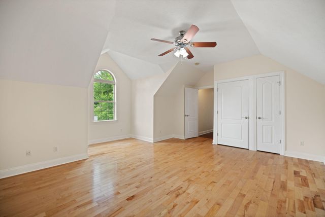 810 Pau Ferro Court, Berea, KY 40403