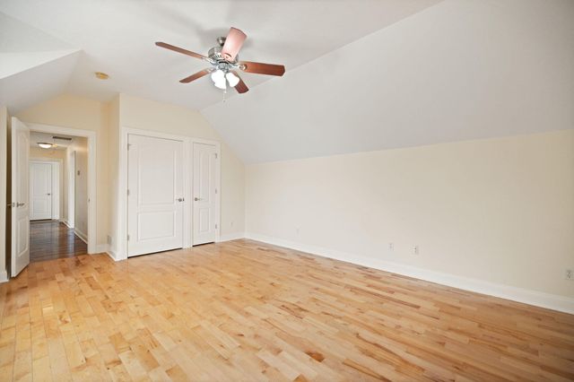 810 Pau Ferro Court, Berea, KY 40403