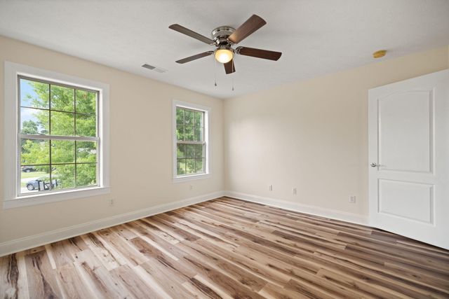 810 Pau Ferro Court, Berea, KY 40403