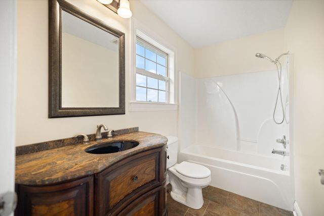 810 Pau Ferro Court, Berea, KY 40403