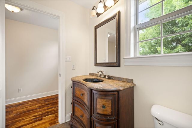 810 Pau Ferro Court, Berea, KY 40403