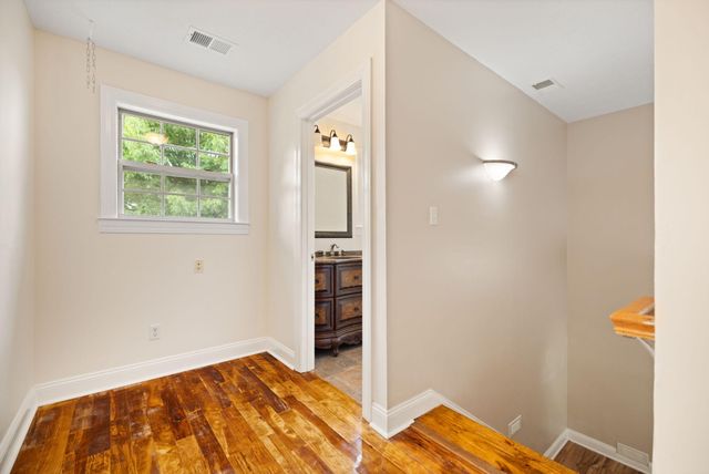 810 Pau Ferro Court, Berea, KY 40403